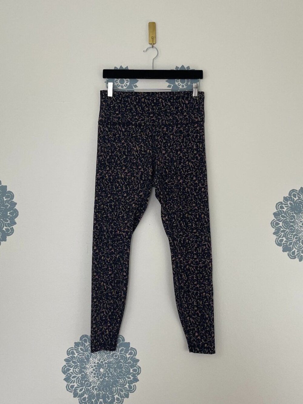 Lululemon Wunder Train High-Rise Tight 28" Fluctuate Micro Pink Multi Size 12